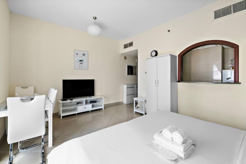 Apartment Stonetree - Cozy Fully-furnished In Jlt Dubai