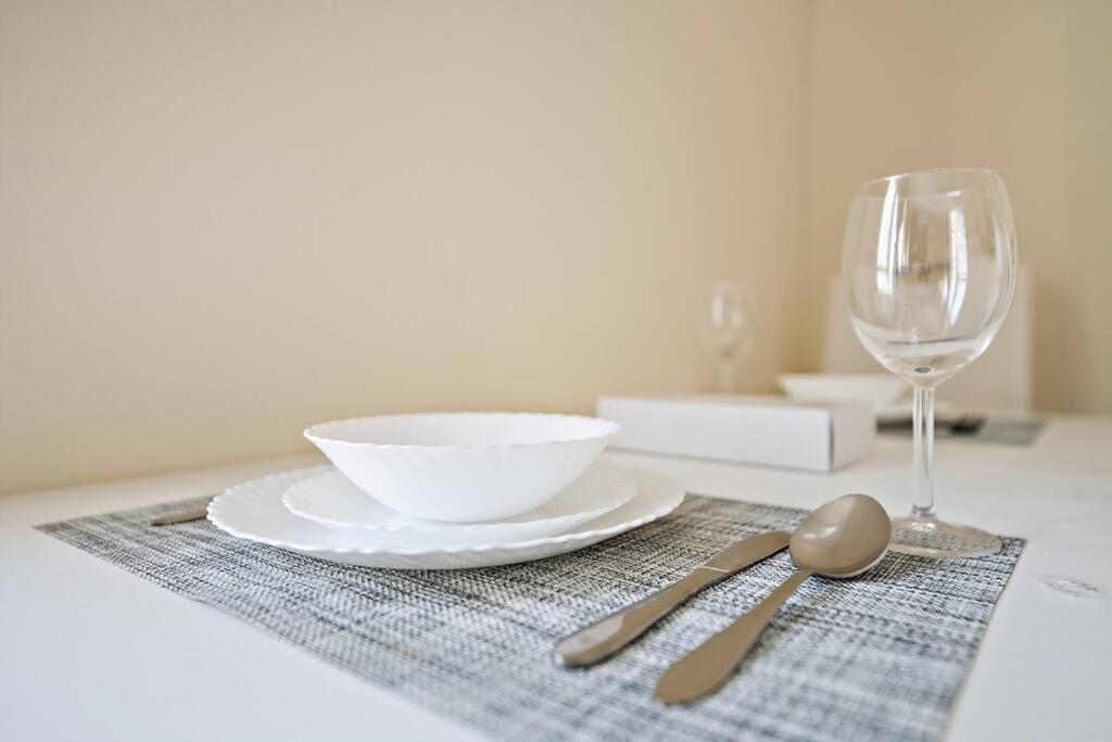 Stonetree - Cozy Fully-furnished In Jlt *