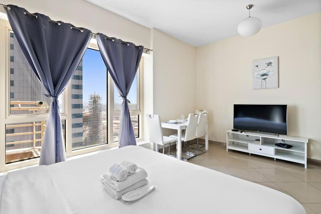 Apartment Stonetree - Cozy Fully-furnished In Jlt *